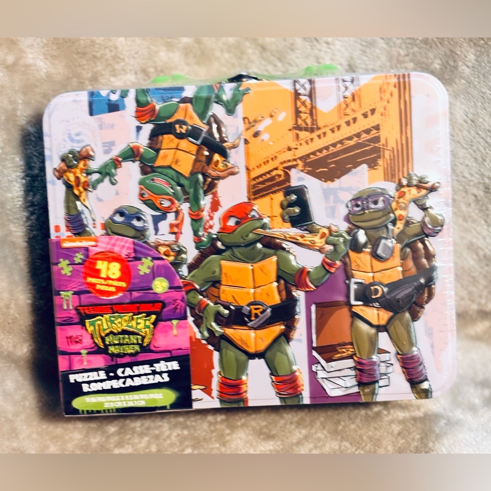 Teenaged Mutant Ninja Turtles 48pc Puzzle in Collectible Lunch Tin Box